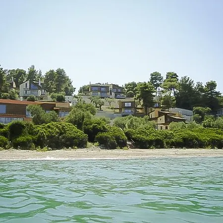 فيلة Palirries Villas *