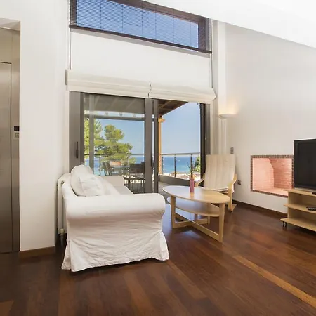 Palirries Villas فيلة كريوبيجي