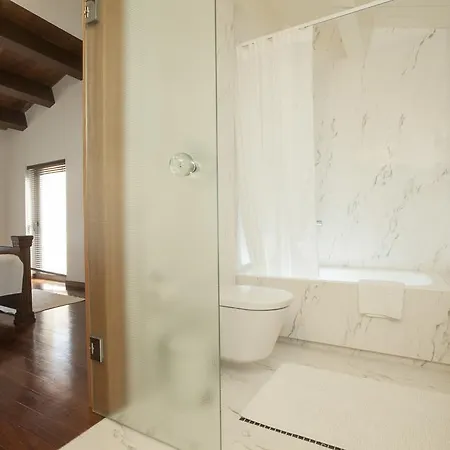 Palirries Villas فيلة *